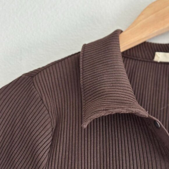 Madewell Snap Front Cardigan Top in Dark Carob, Size Small - Picture 3 of 11